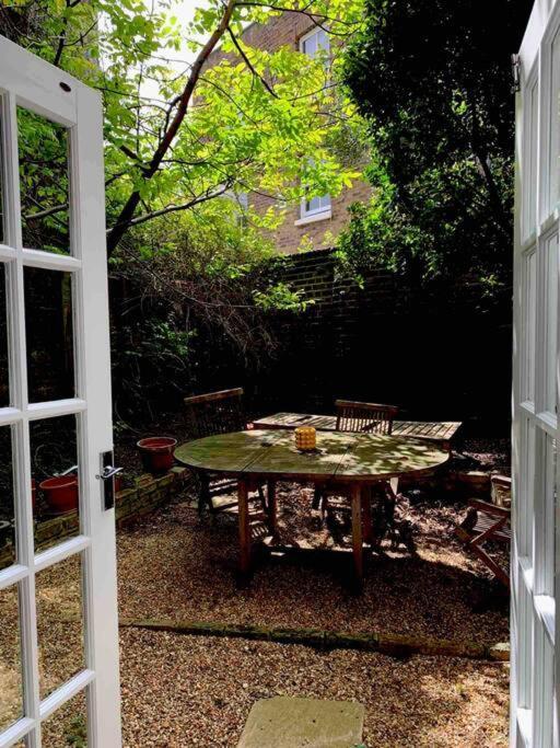 Beautiful 2 Bed/ 2 Bath Notting Hill Garden Flat Lejlighed London Eksteriør billede