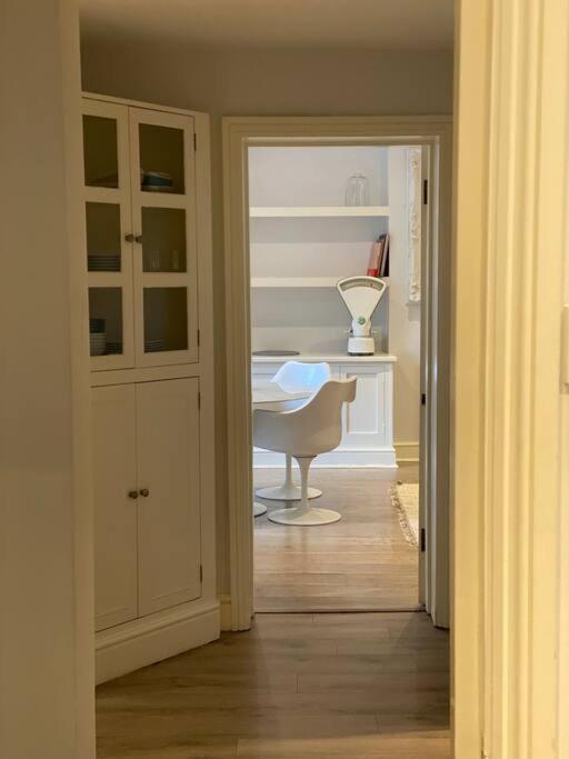 Beautiful 2 Bed/ 2 Bath Notting Hill Garden Flat Lejlighed London Eksteriør billede