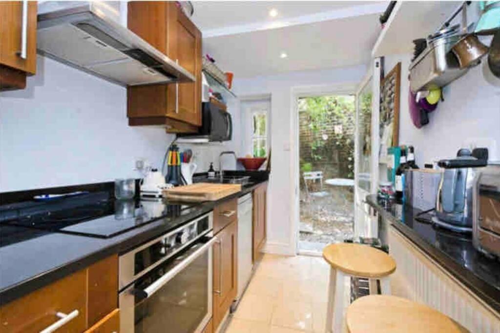 Beautiful 2 Bed/ 2 Bath Notting Hill Garden Flat Lejlighed London Eksteriør billede